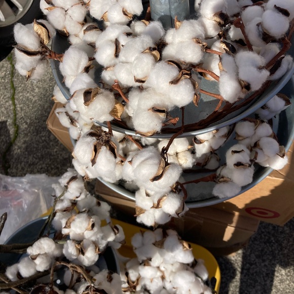 3 Cotton Garland Decor - Picture 2 of 2